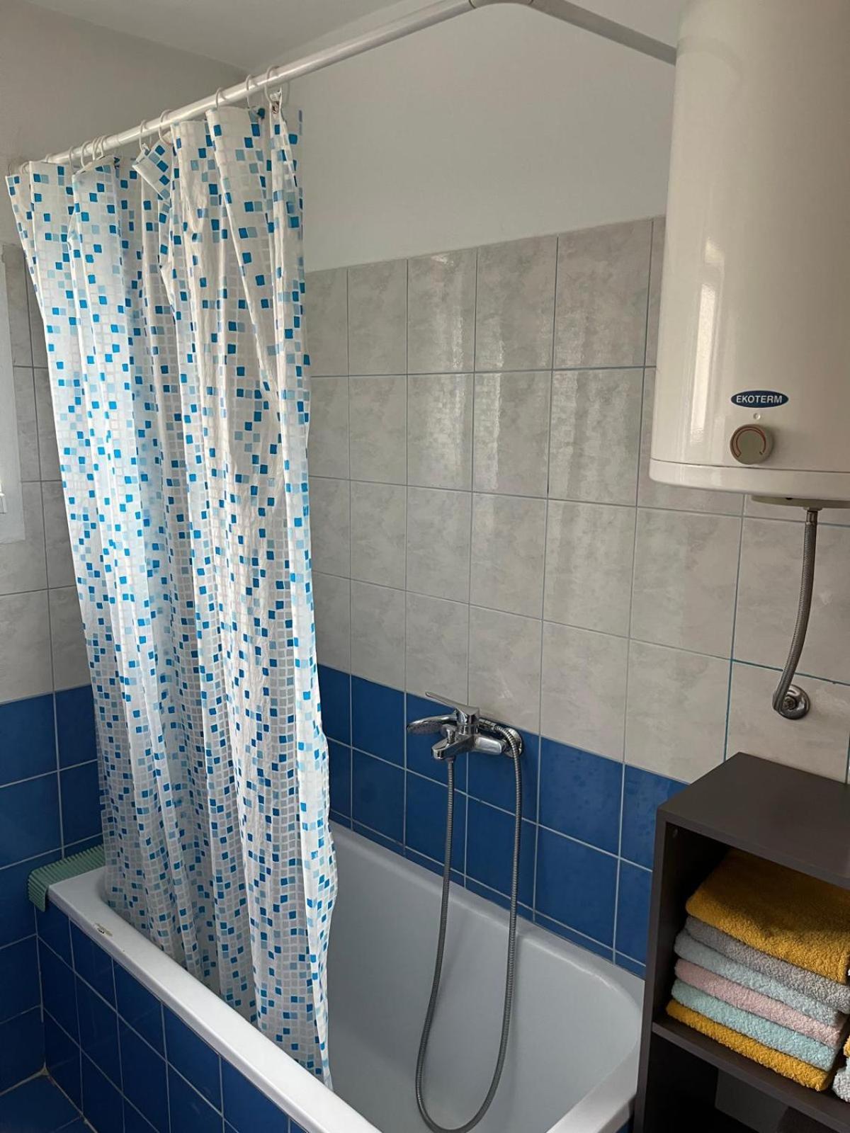 Apartman Ivka Gospic Ngoại thất bức ảnh
