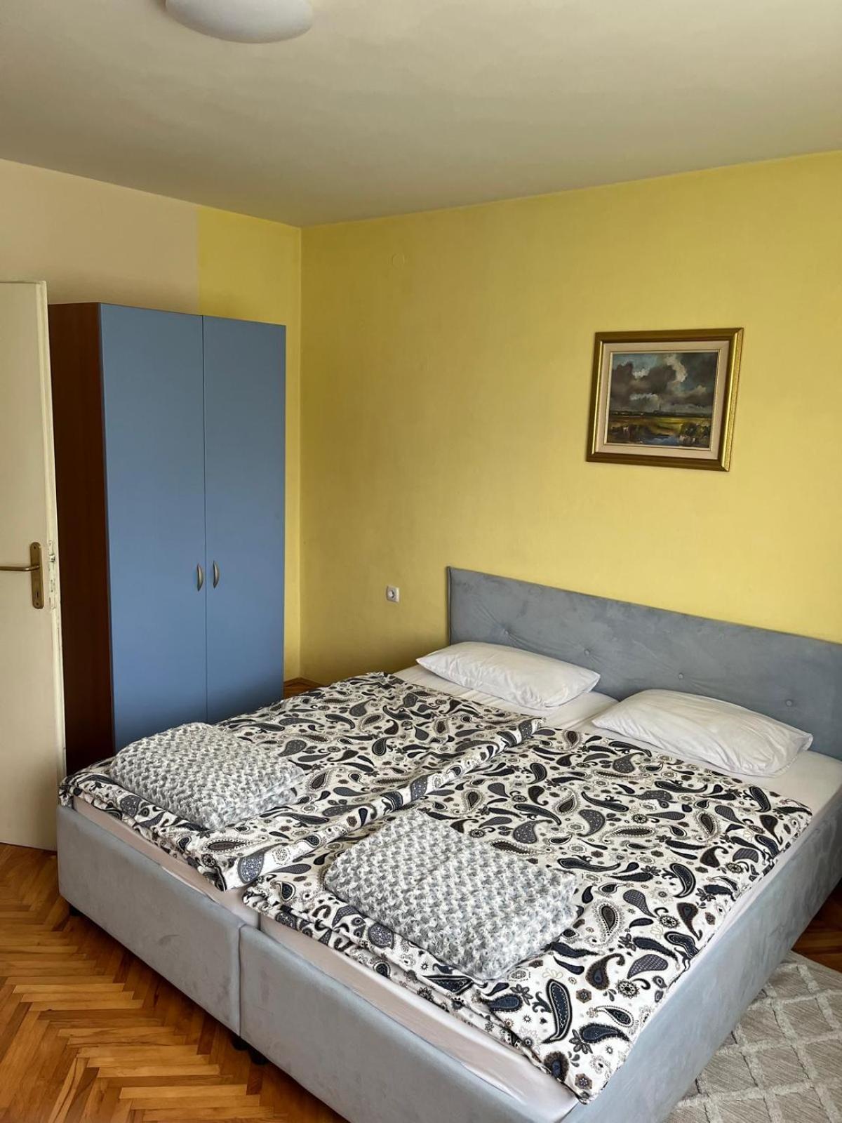Apartman Ivka Gospic Ngoại thất bức ảnh